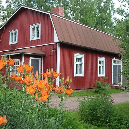 Portaan Nahkurinverstas Porras Екстериор снимка